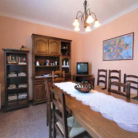 In Near Beaches And Aquabrava